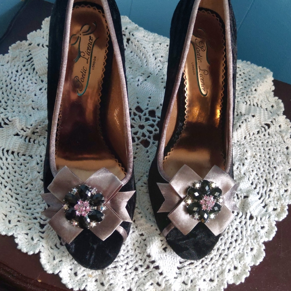 High Heels - Picture 5 of 8